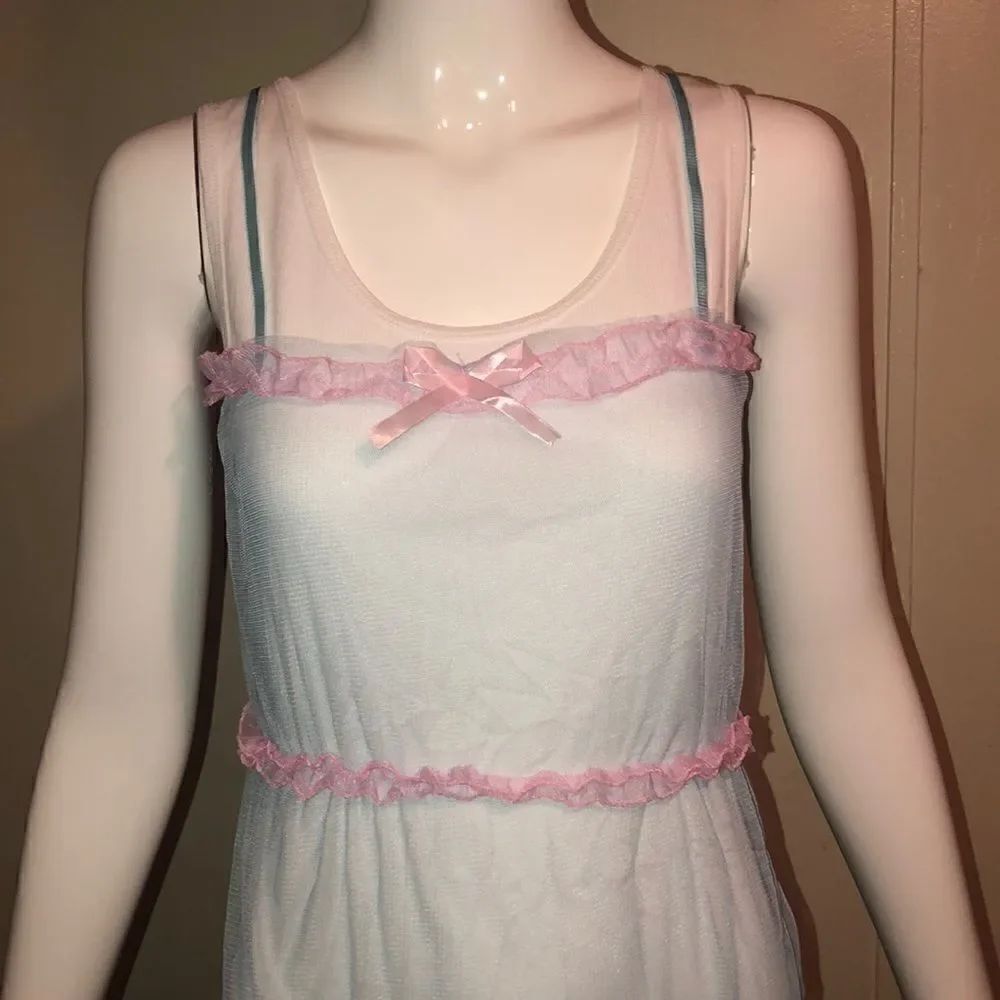 Lingerie   - Picture 3 of 5